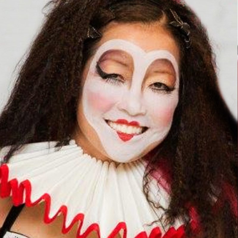 Face neck painting Halloween Queen of hearts